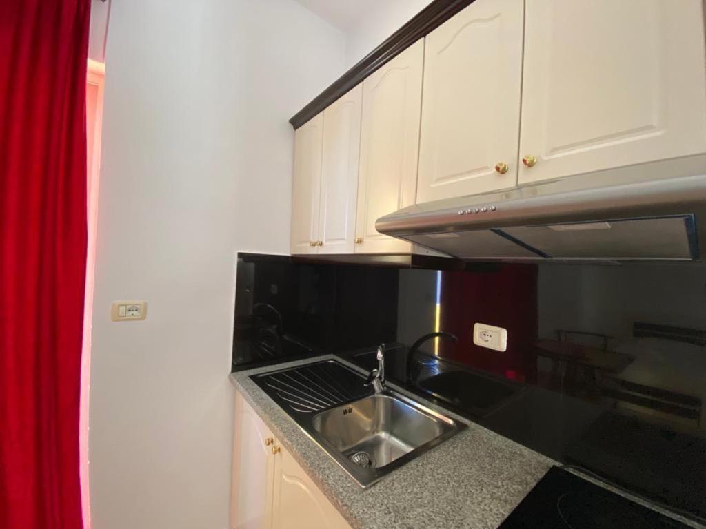 Hotel Villa Ruci Ksamil Bagian luar foto